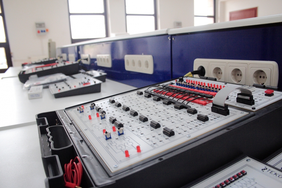 Digital Electronics & Logic Design_B Batch